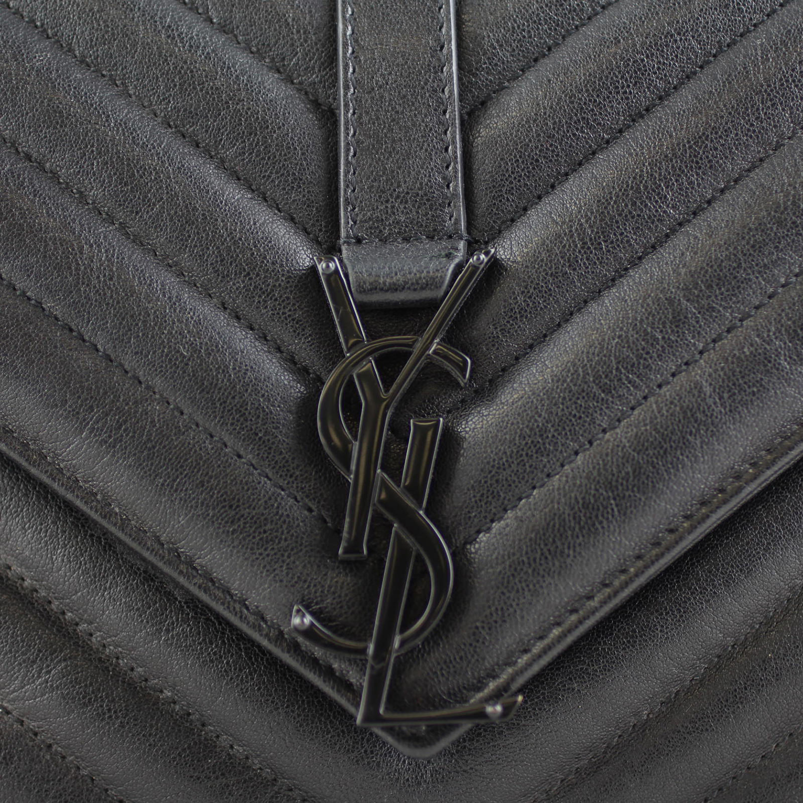 Saint Laurent College Medium Logo