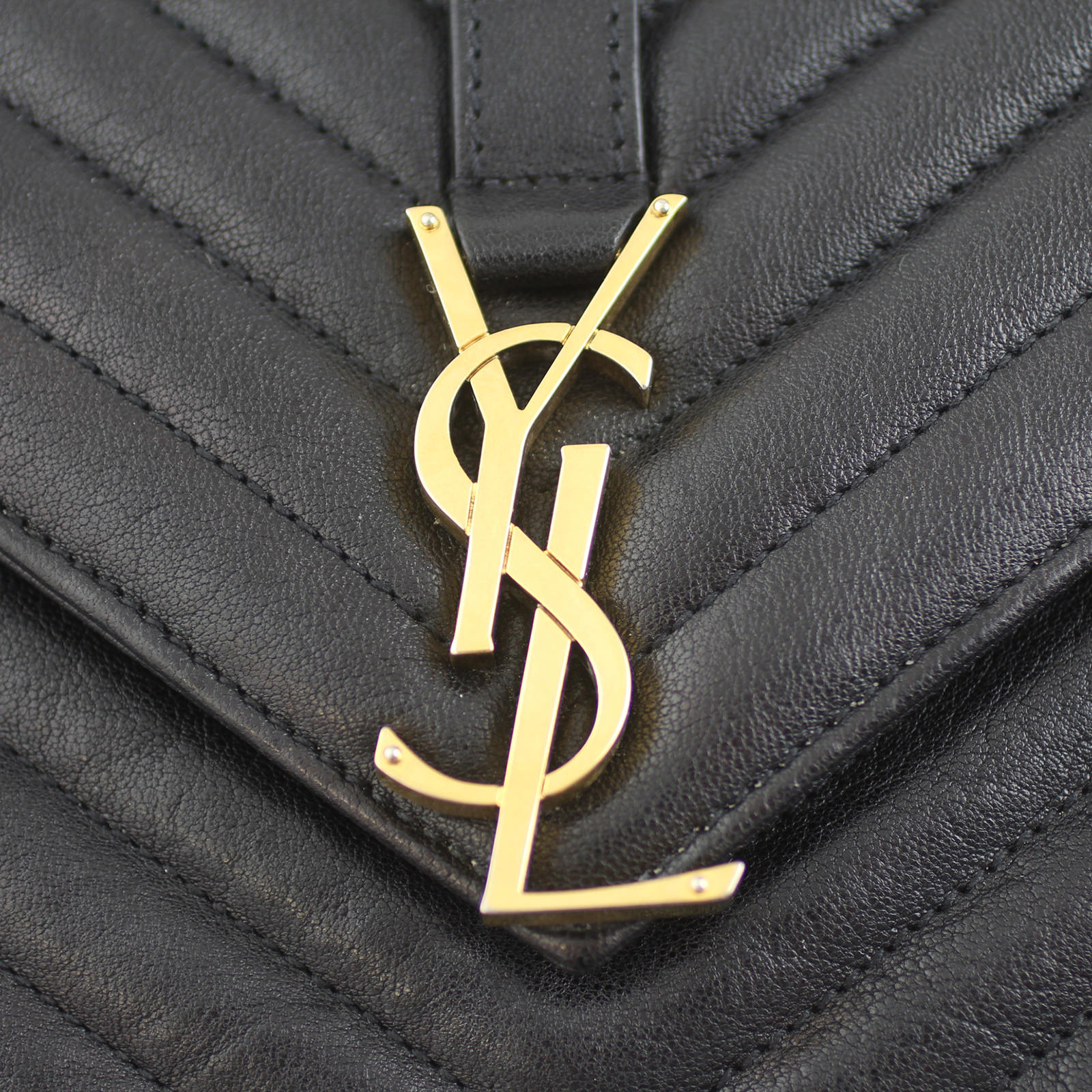 Saint Laurent College Medium Logo