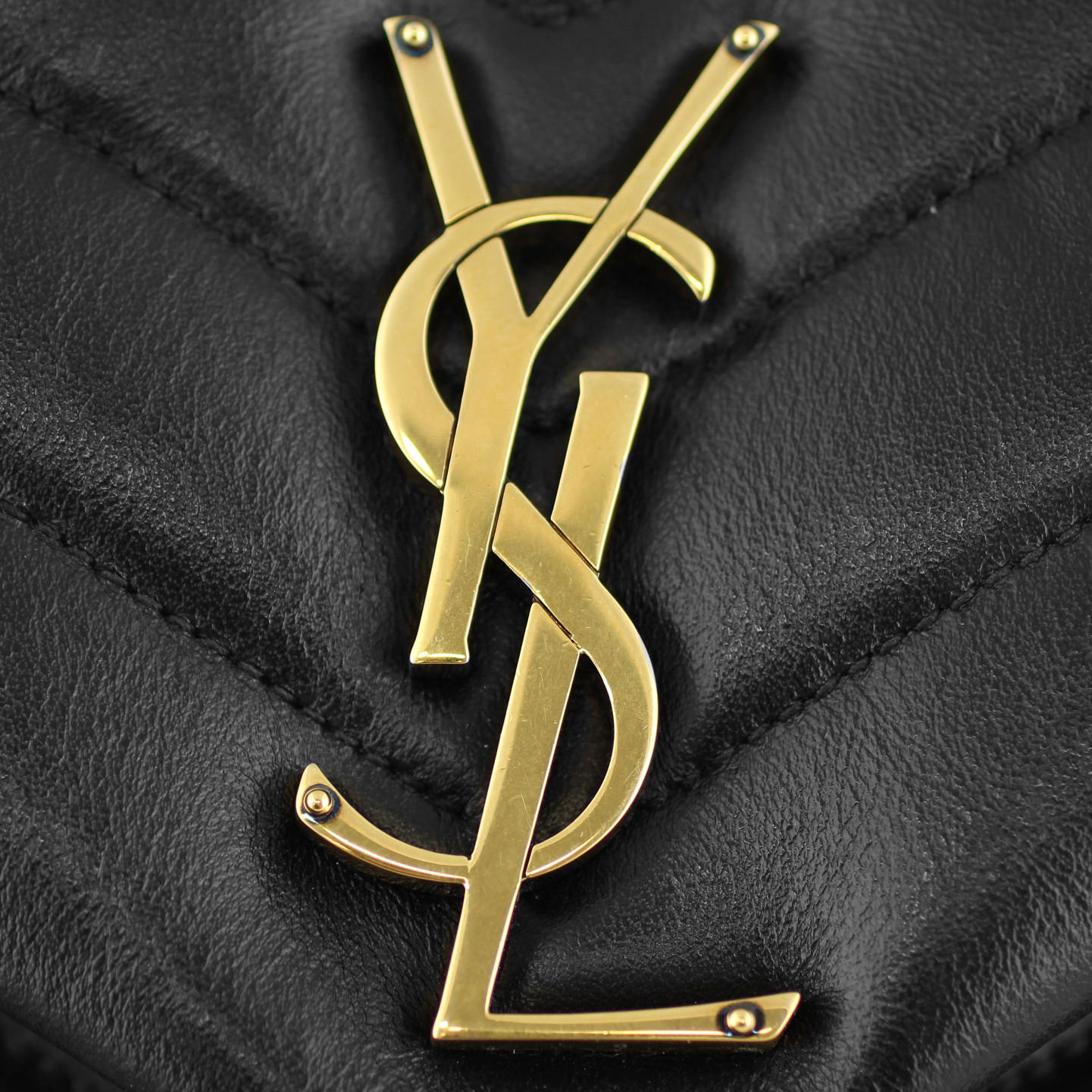 Saint Laurent Loulou Medium Logo