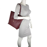 Saint Laurent Shopping Tote mannequin