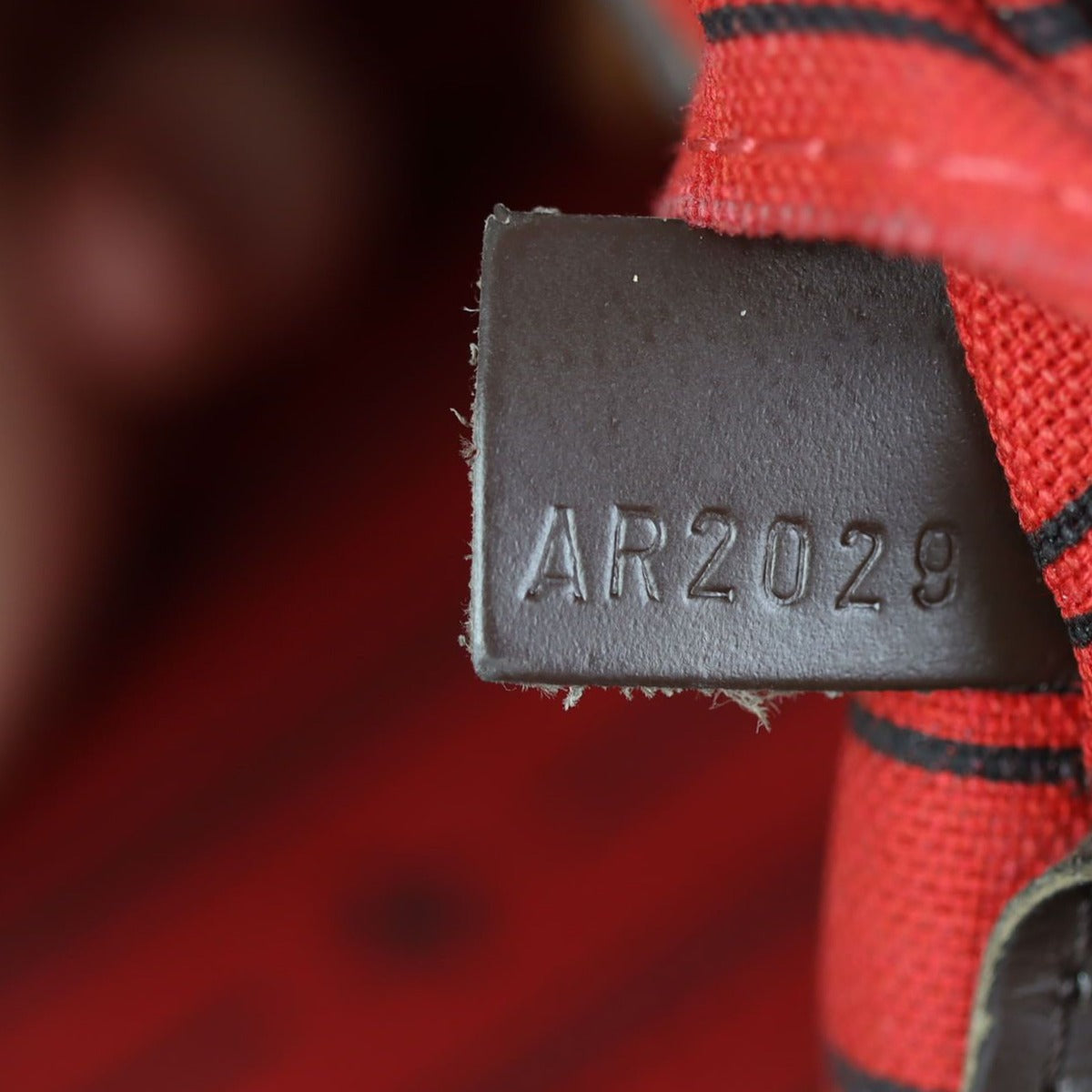 Louis Vuitton Neverfull MM Damier Ebene Date code
