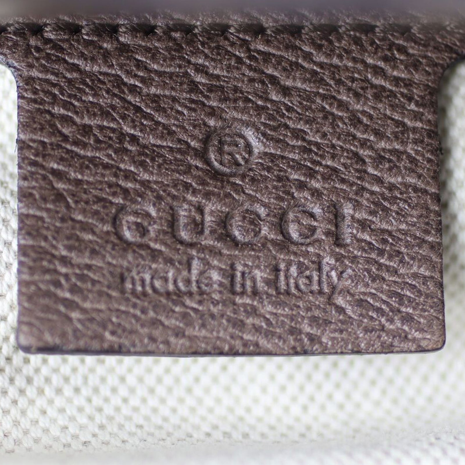 Gucci GG Supreme Two Way Tote Stamp