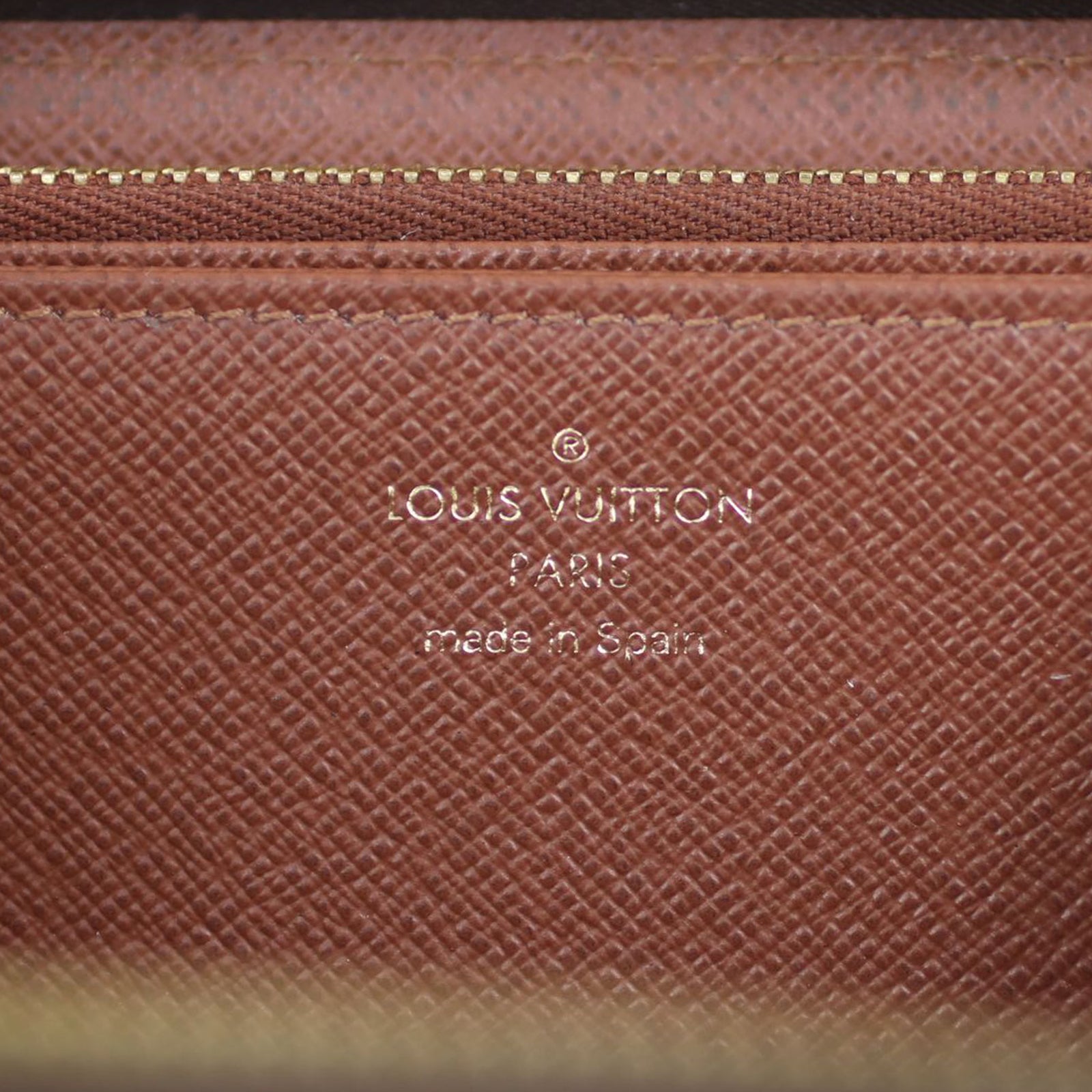 Louis Vuitton Zippy Wallet Monogram Stamp