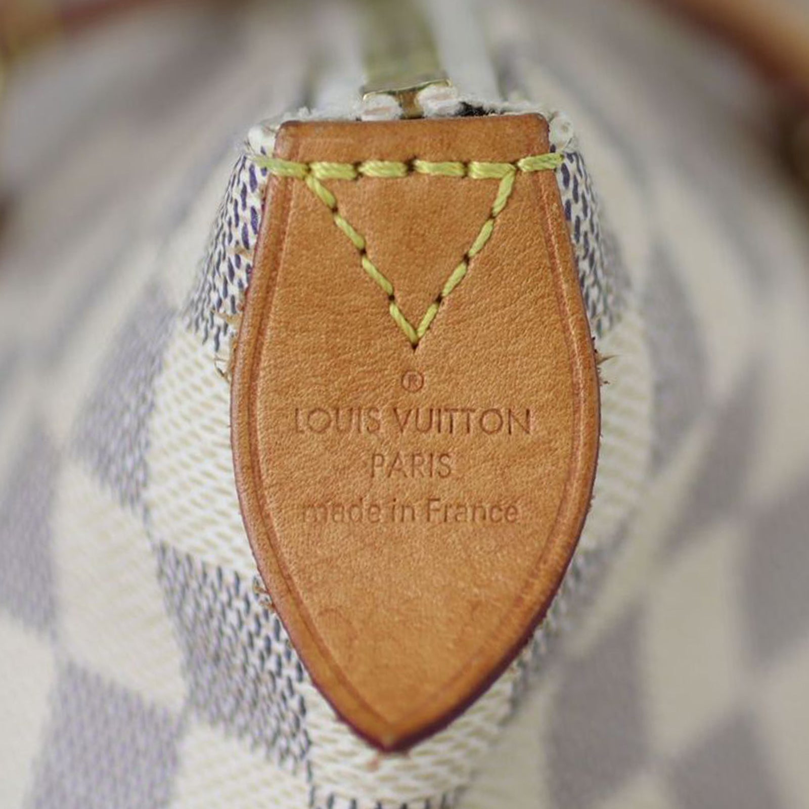 Louis Vuitton Totally MM Damier Azur Stamp