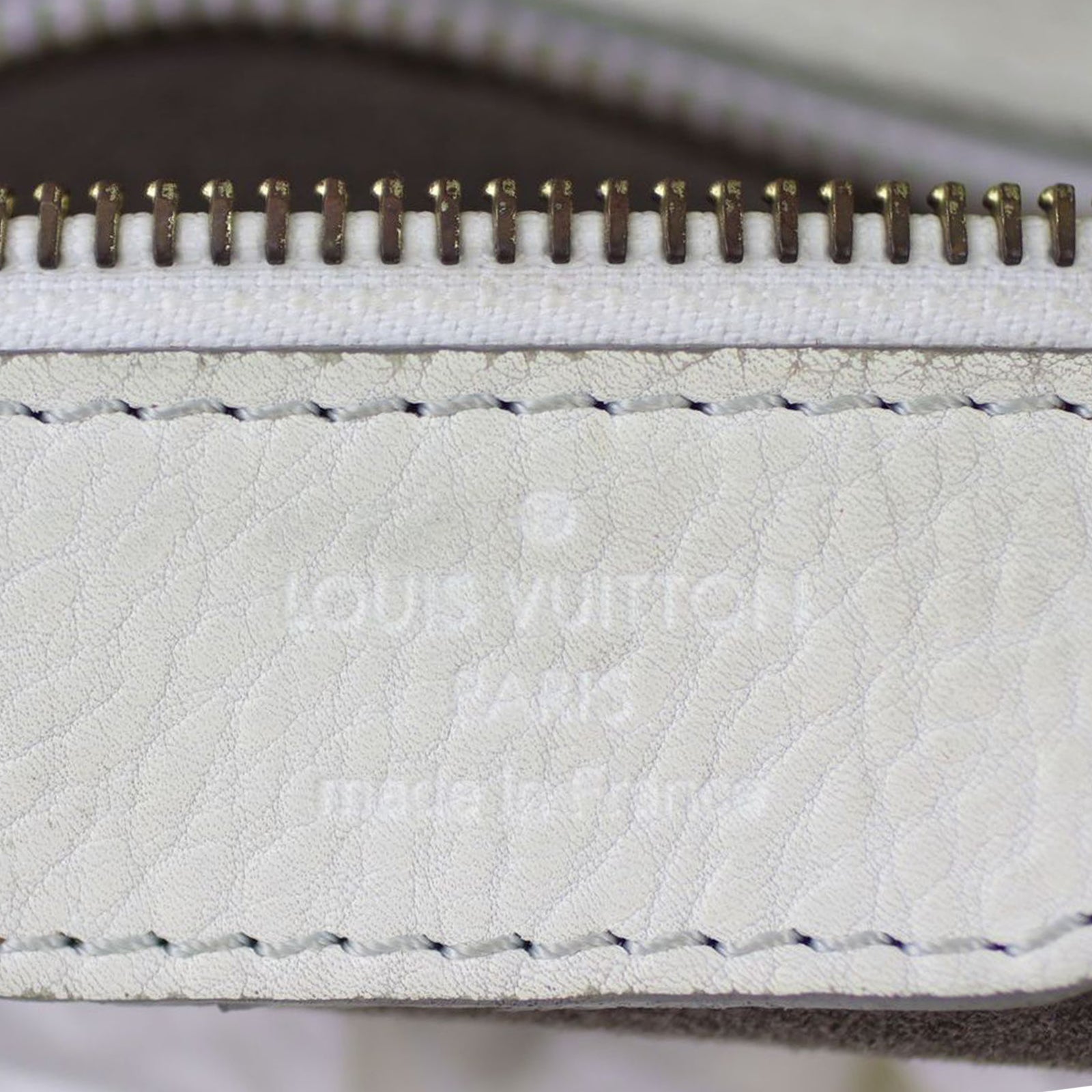 Louis Vuitton Mahina XL Tote Stamp