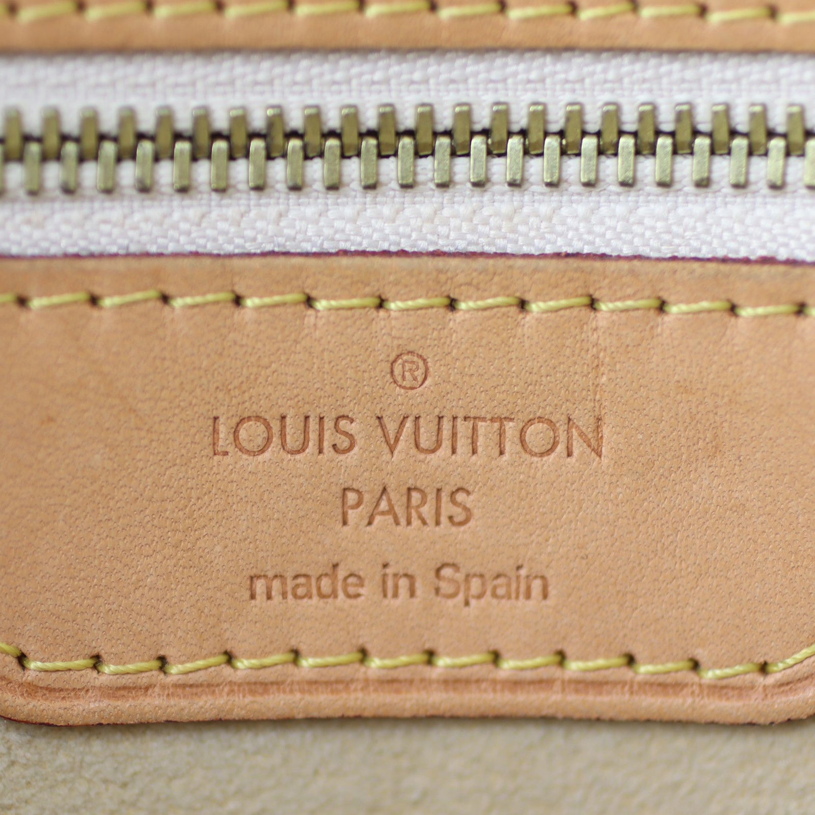 Louis Vuitton Hampstead GM Damier Azur Stamp
