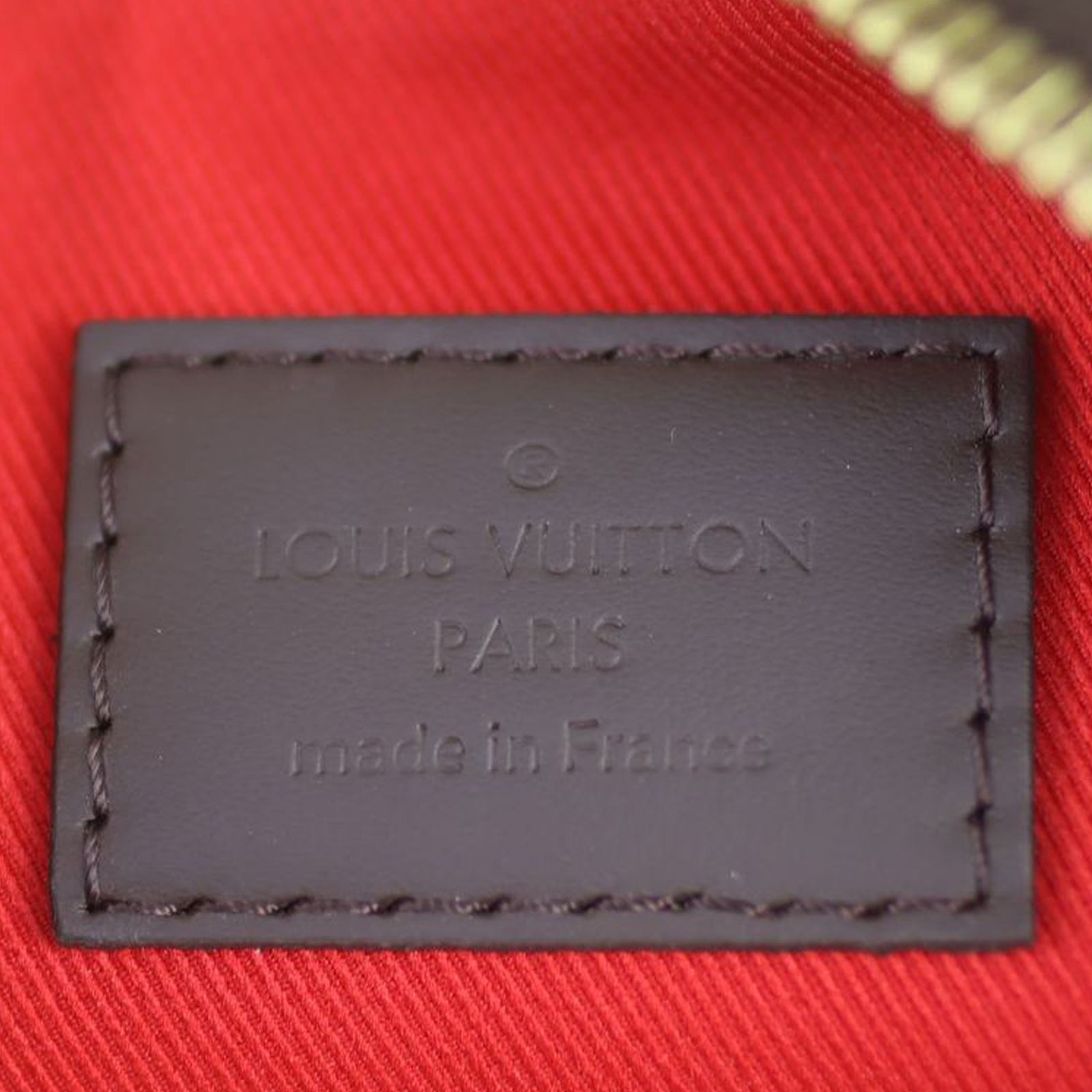 Louis Vuitton South Bank Besace Damier Ebene Stamp