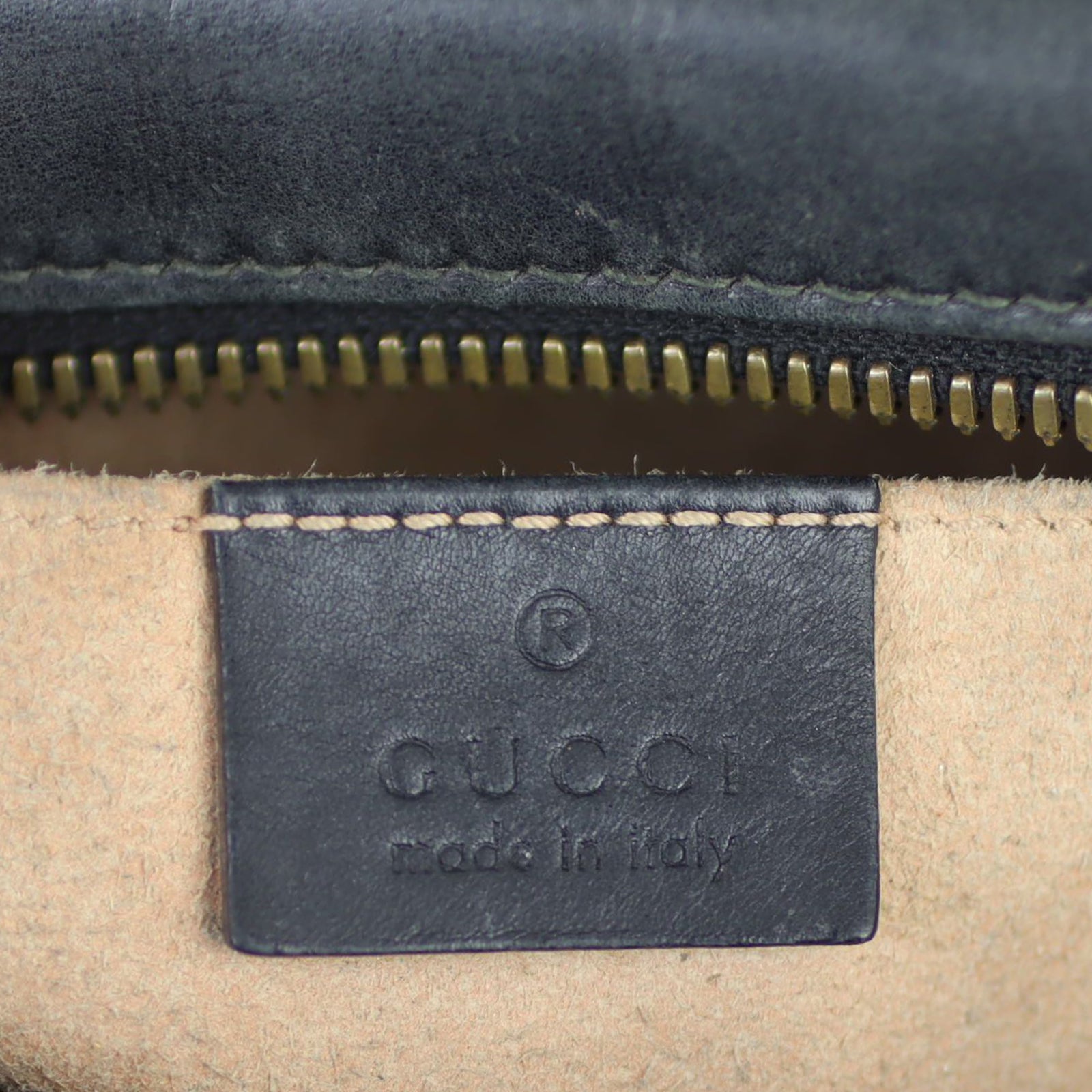 Gucci GG Marmont Small Camera Bag Stamp