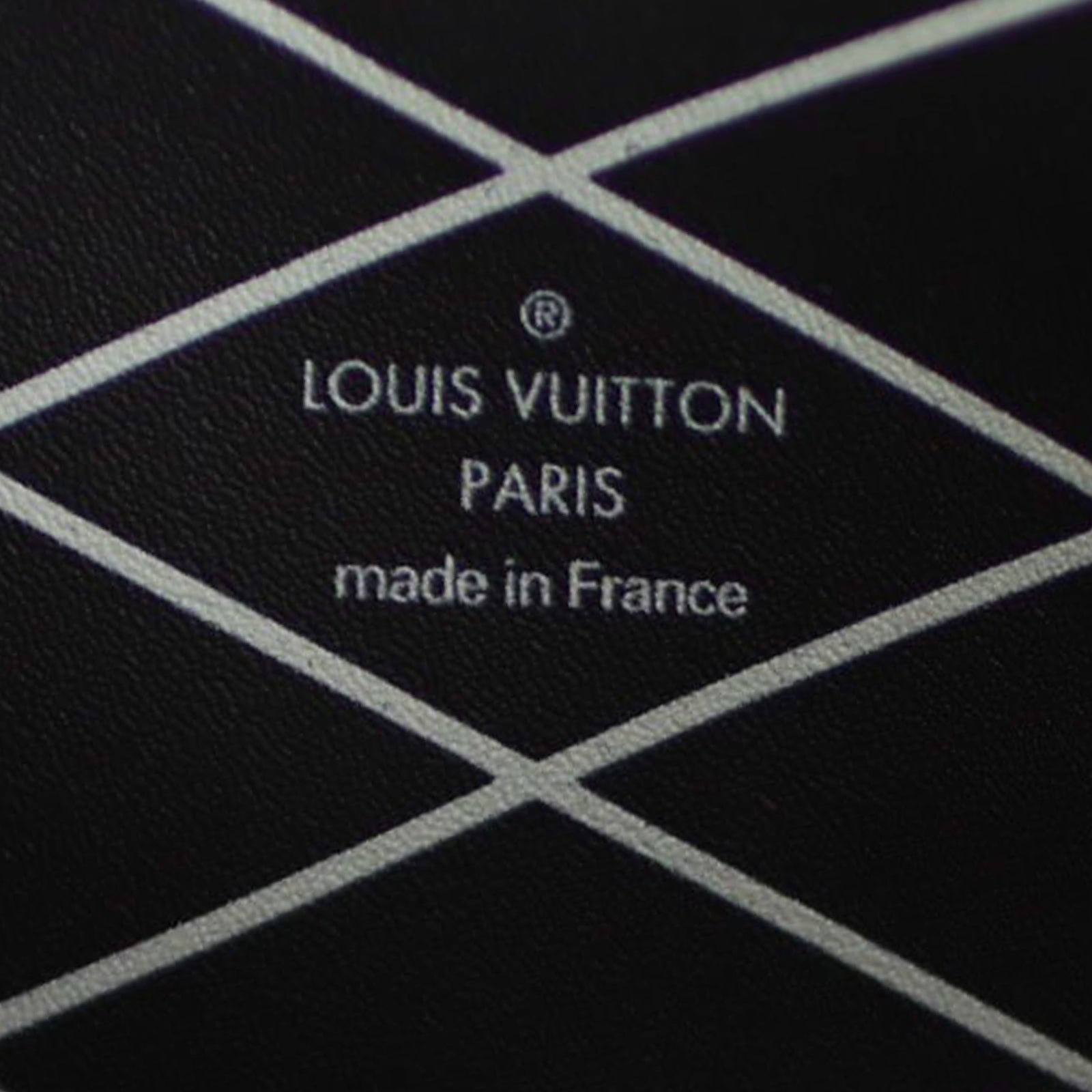 Louis Vuitton Trunk Chain Wallet Epi Stamp