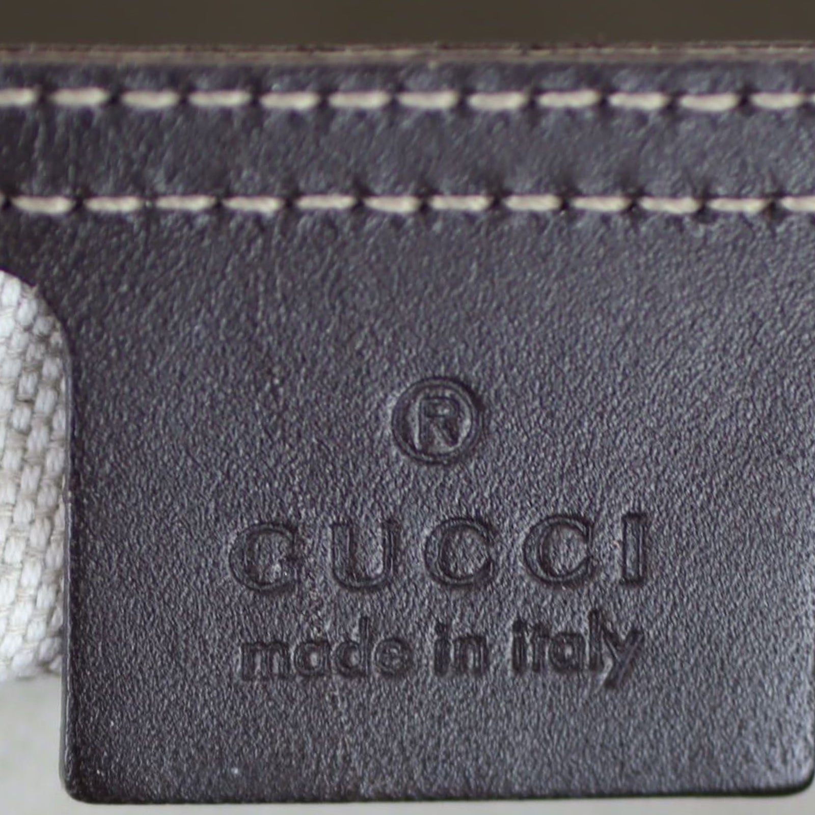 Gucci GG Supreme Joy Tote Medium Stamp