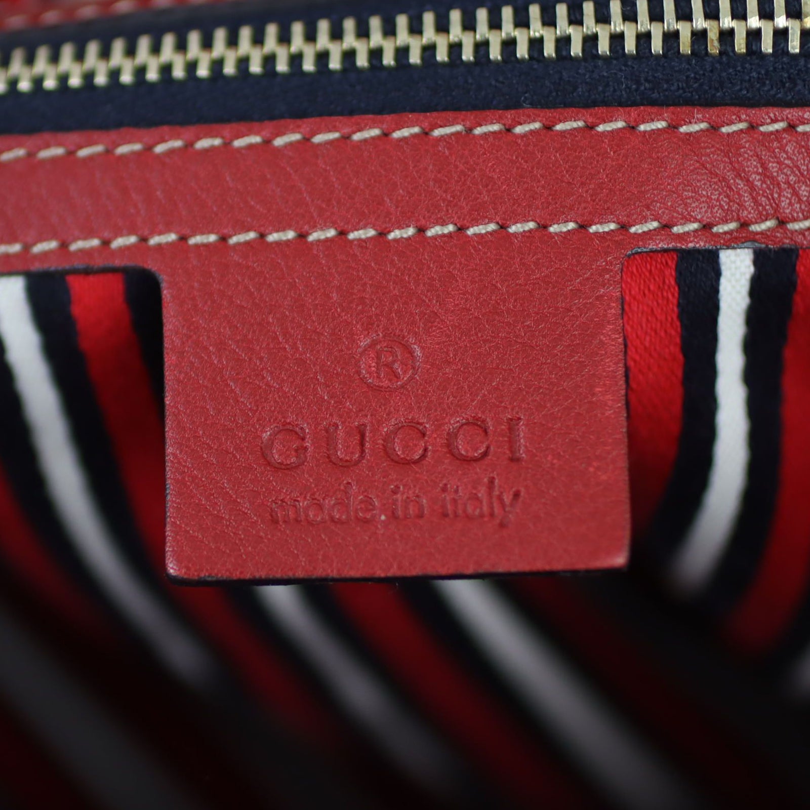 Gucci GG Crystal Medium Voyager Tote Stamp