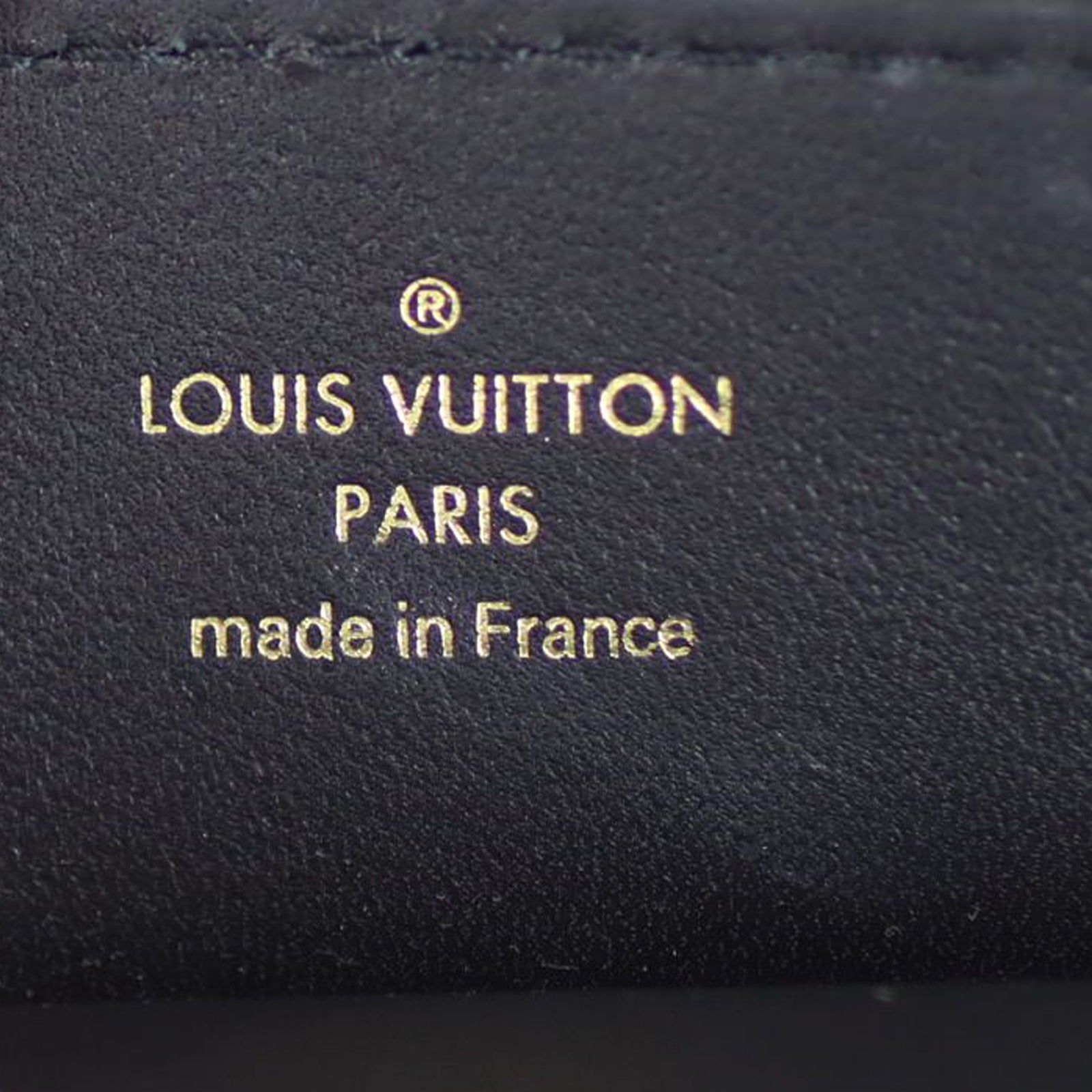 Louis Vuitton New Wave Chain Tote Stamp