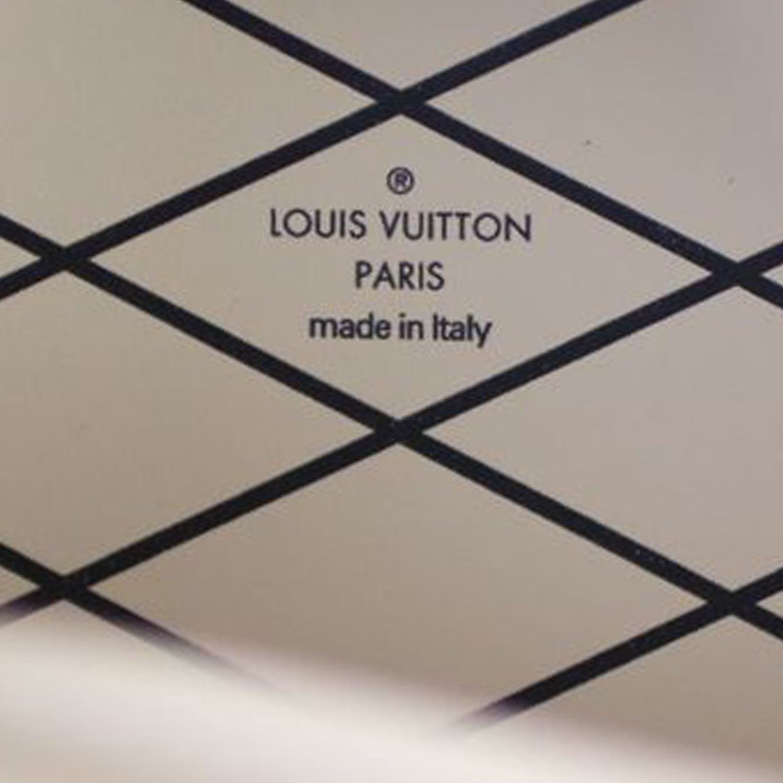 Louis Vuitton Mini Boite Chapeau Monogram Vernis Stamp