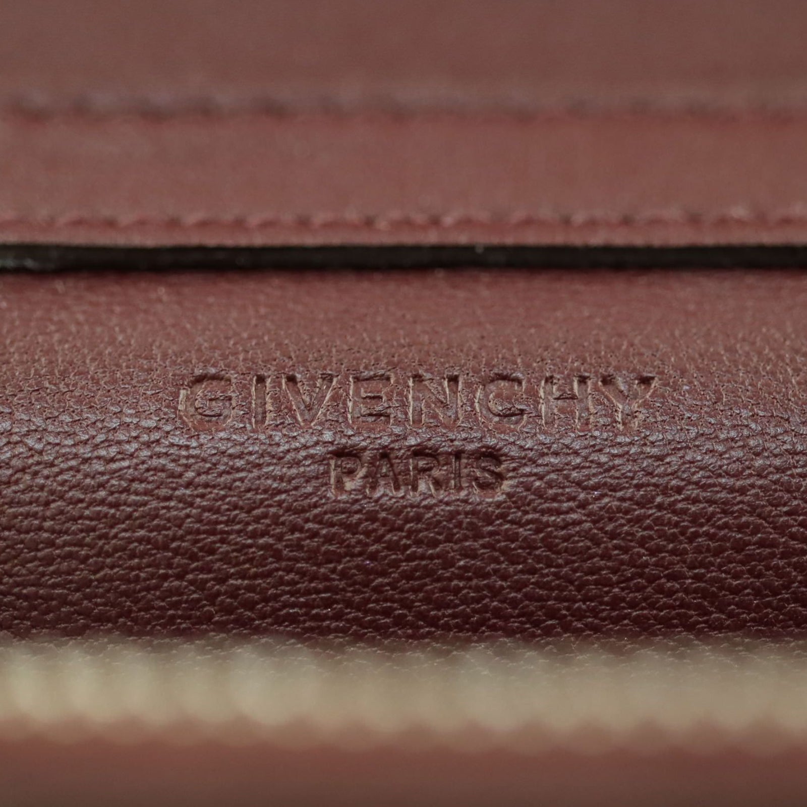 Givenchy Pandora Wallet on Chain Stamp