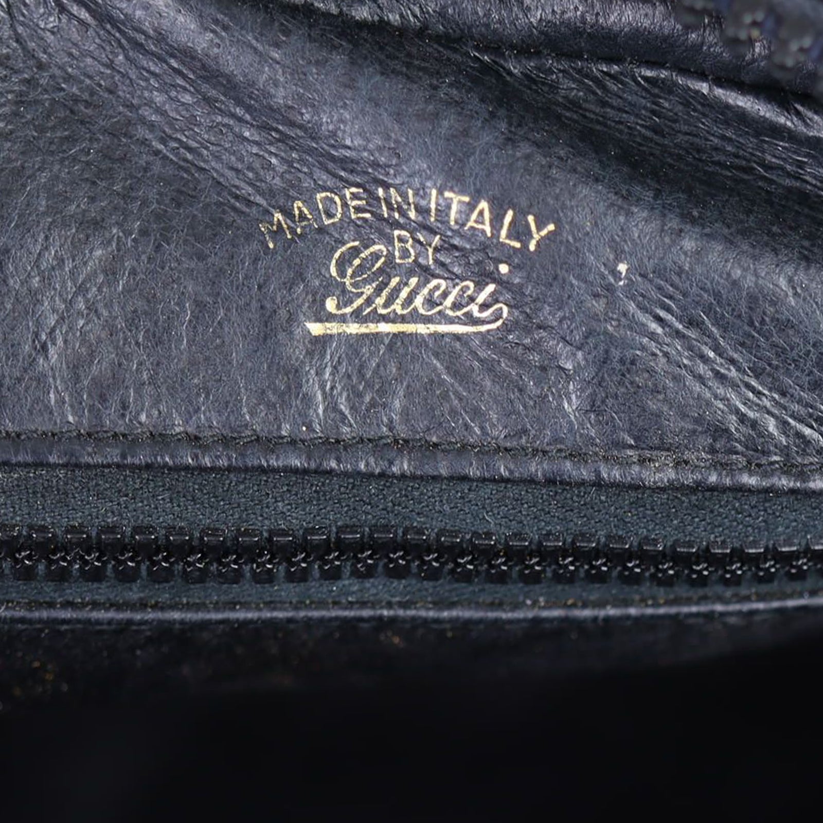 Gucci GG Vintage Leather Shoulder Bag Stamp