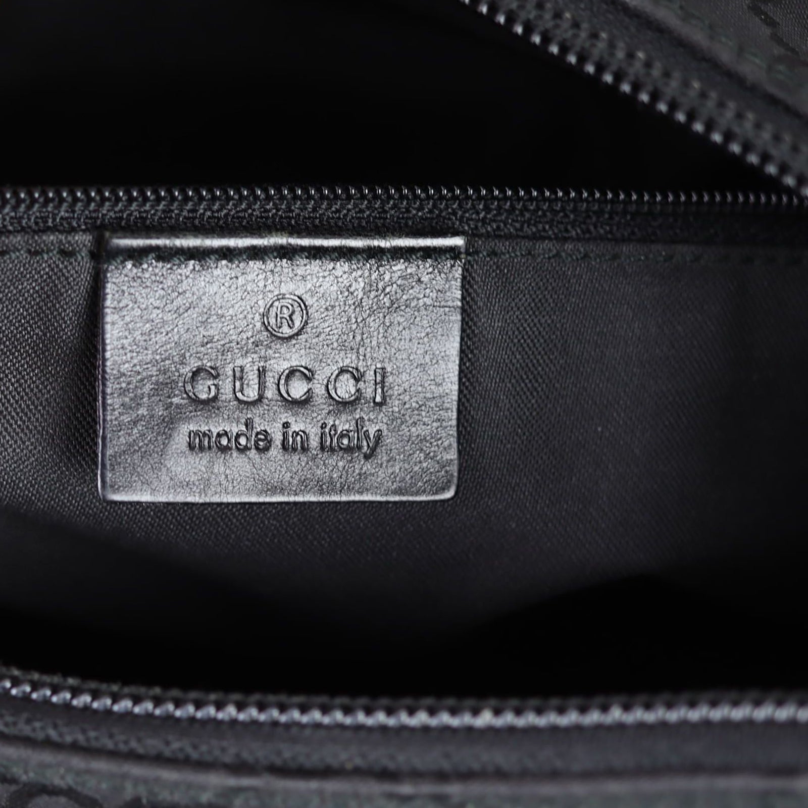 Gucci GG Nylon Zip Hobo Stamp