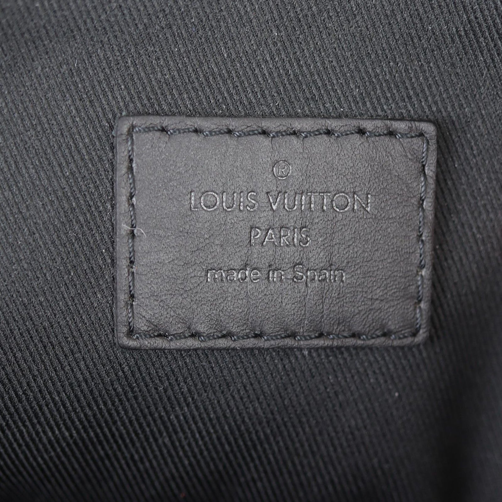 Louis Vuitton Discovery Messenger BB Damier Infini Astral Stamp