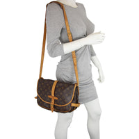 Louis Vuitton Saumur 30 Monogram Mannequin