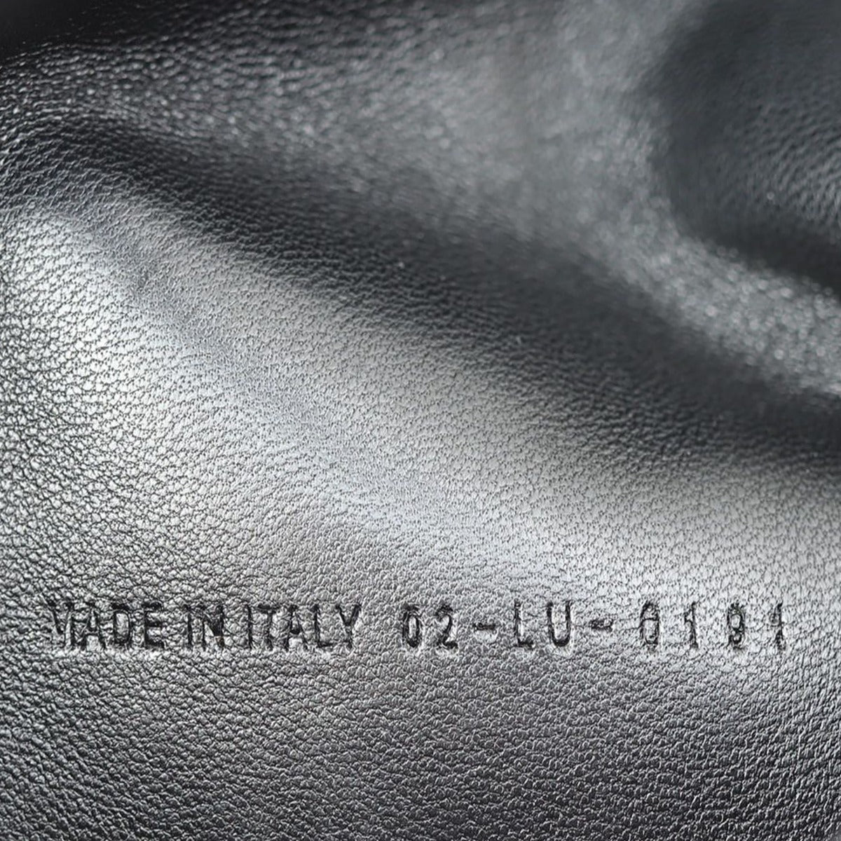 Dior Cannage Crossbody Pouch Date code
