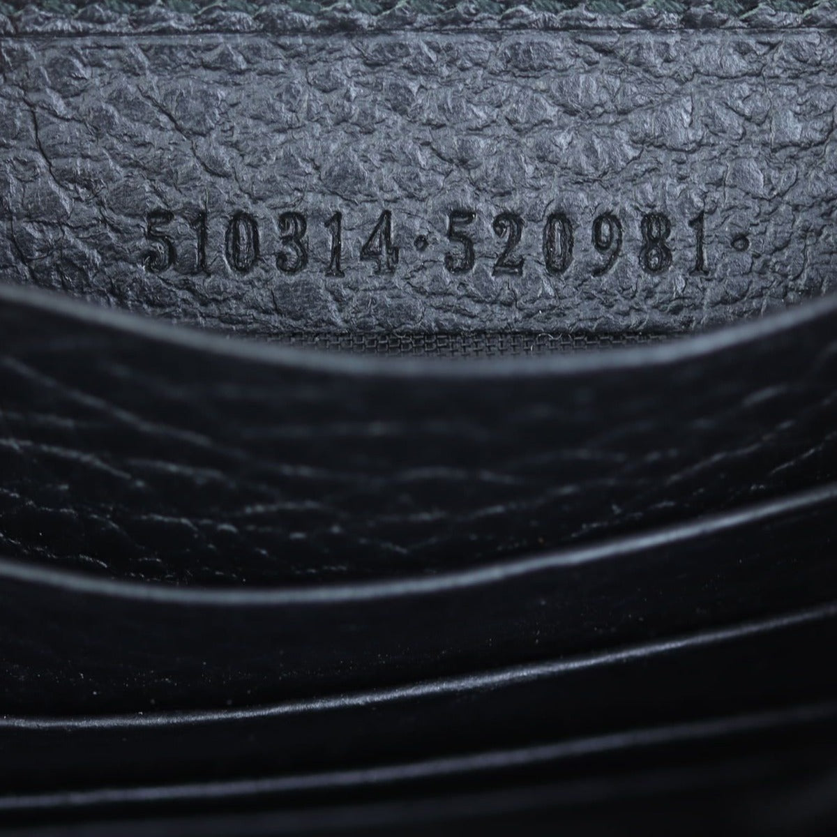 Gucci Interlocking G Chain Wallet Date code
