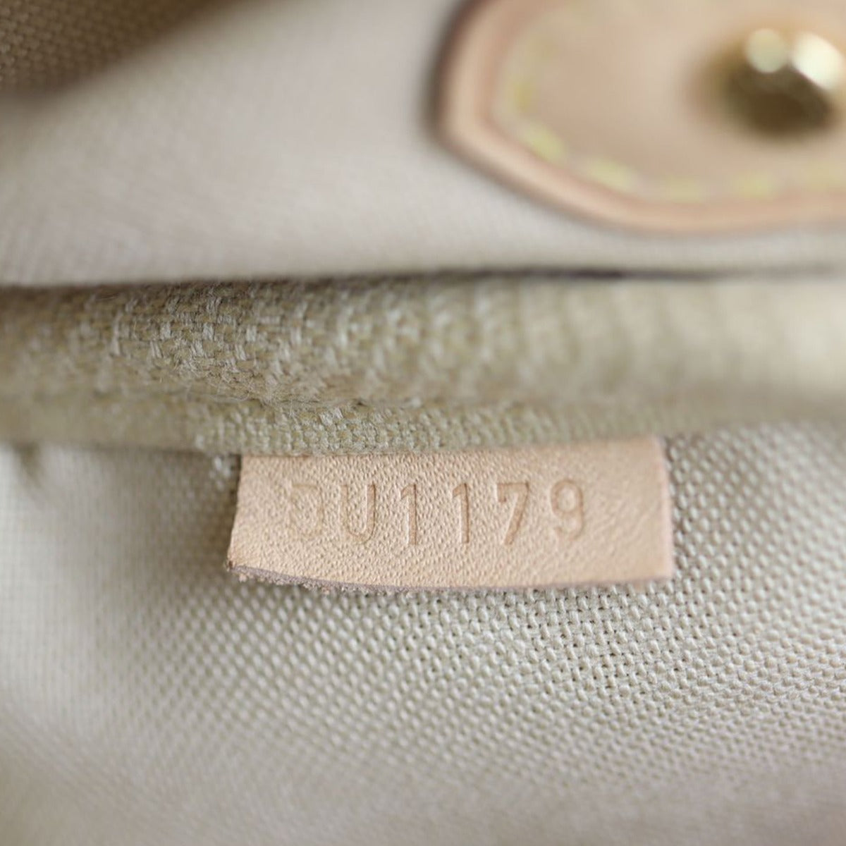 Louis Vuitton Favorite MM Damier Azur Date code
