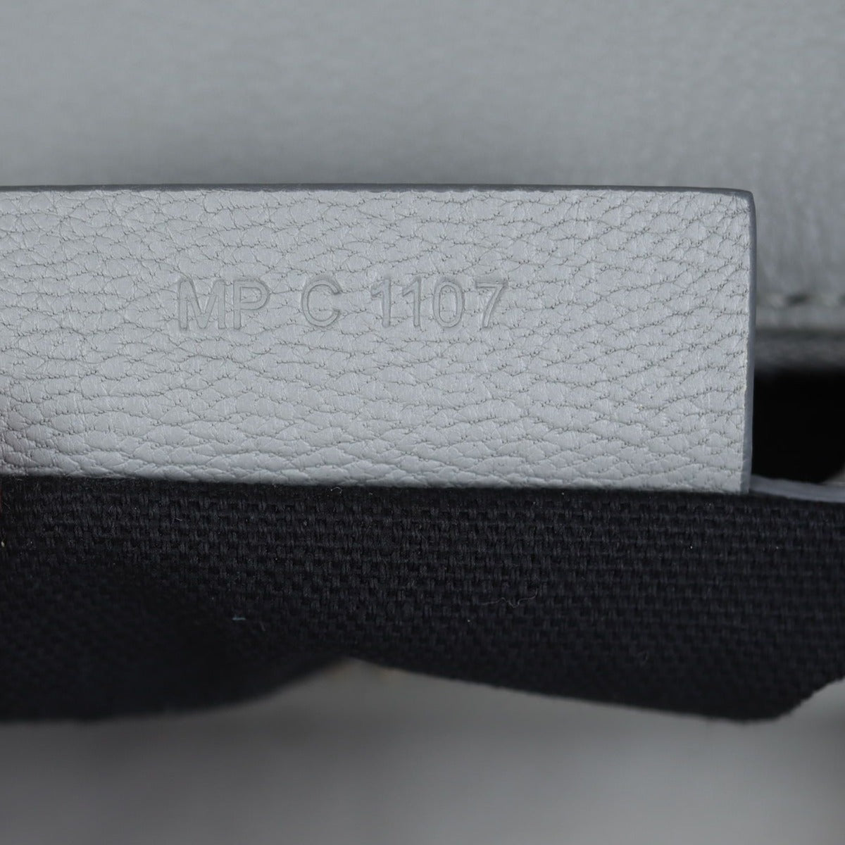 Givenchy Antigona Small Date code
