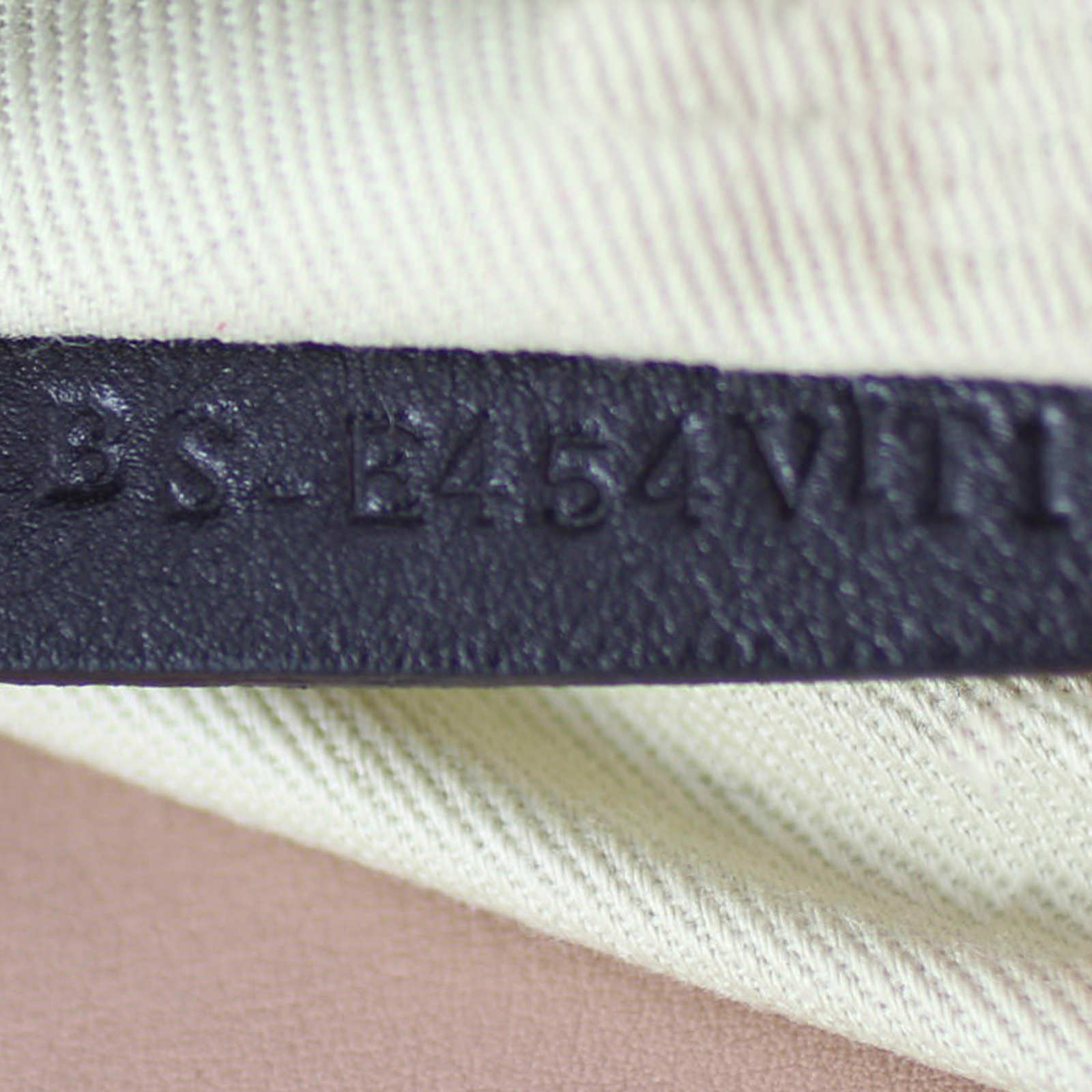 Valentino Lock Large Bag Code