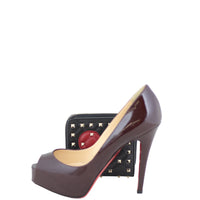 Valentino Rockstud Heart Compact Wallet Scale