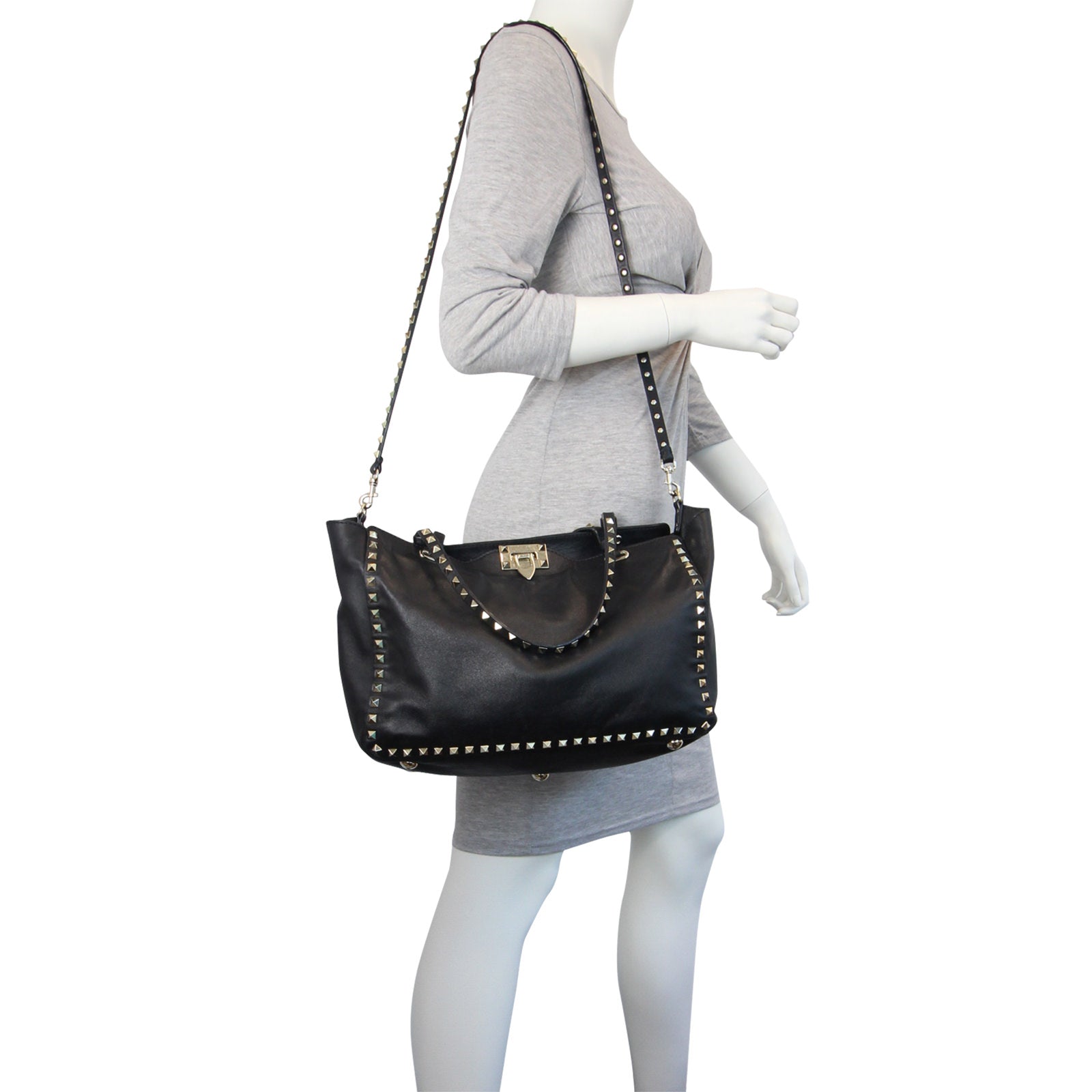 Valentino Rockstud Medium Tote Mannequin