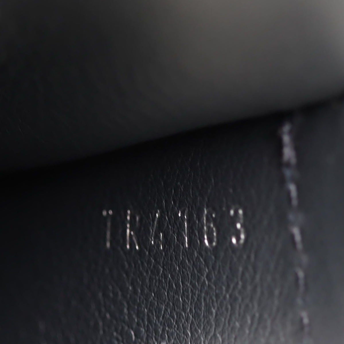 Louis Vuitton Capucines MM Date code
