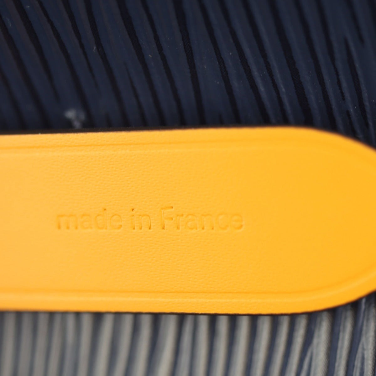 Louis Vuitton NeoNoe BB Epi Stamp
