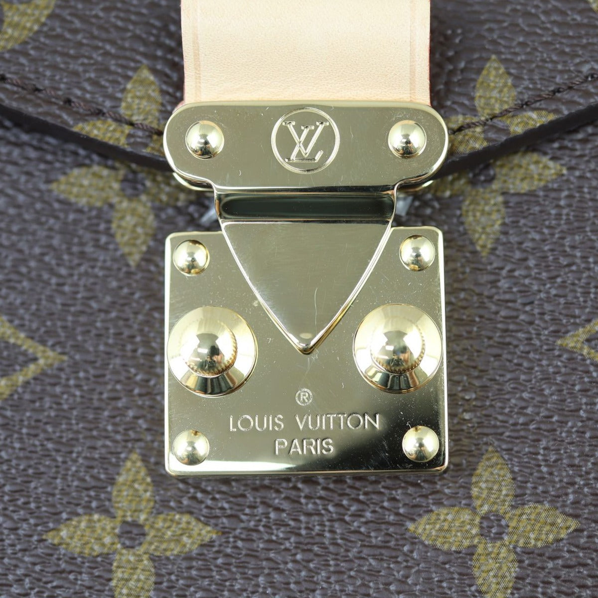 Louis Vuitton Pochette Metis Monogram Hardware
