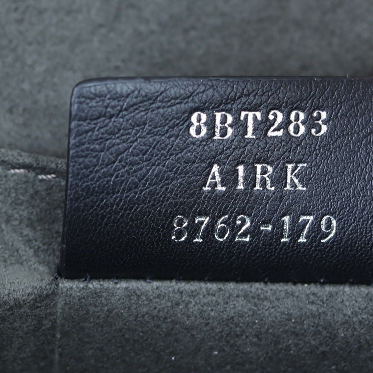 Fendi Kan I Crossbody Medium Date code
