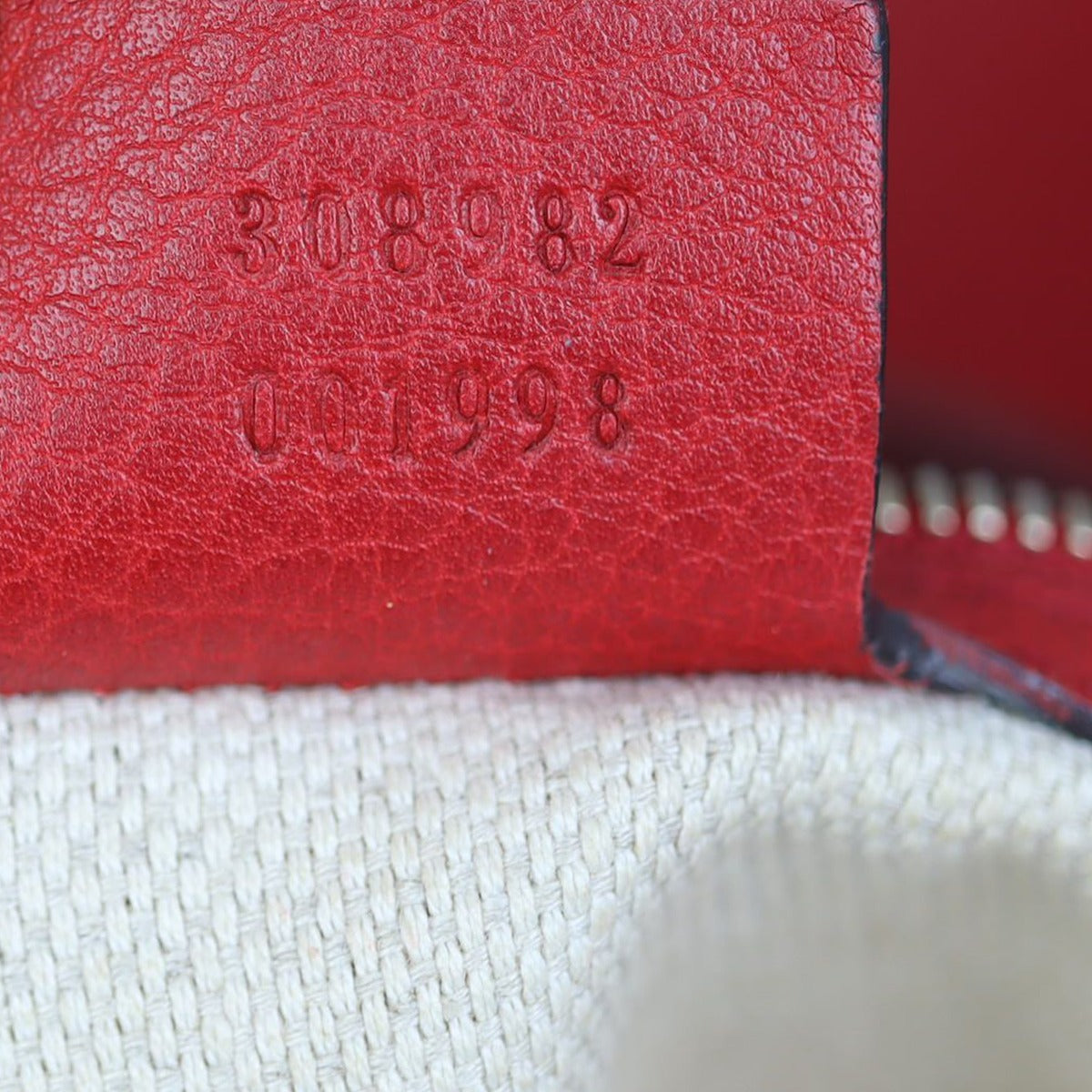 Gucci Soho Chain Shoulder Bag Medium Date code
