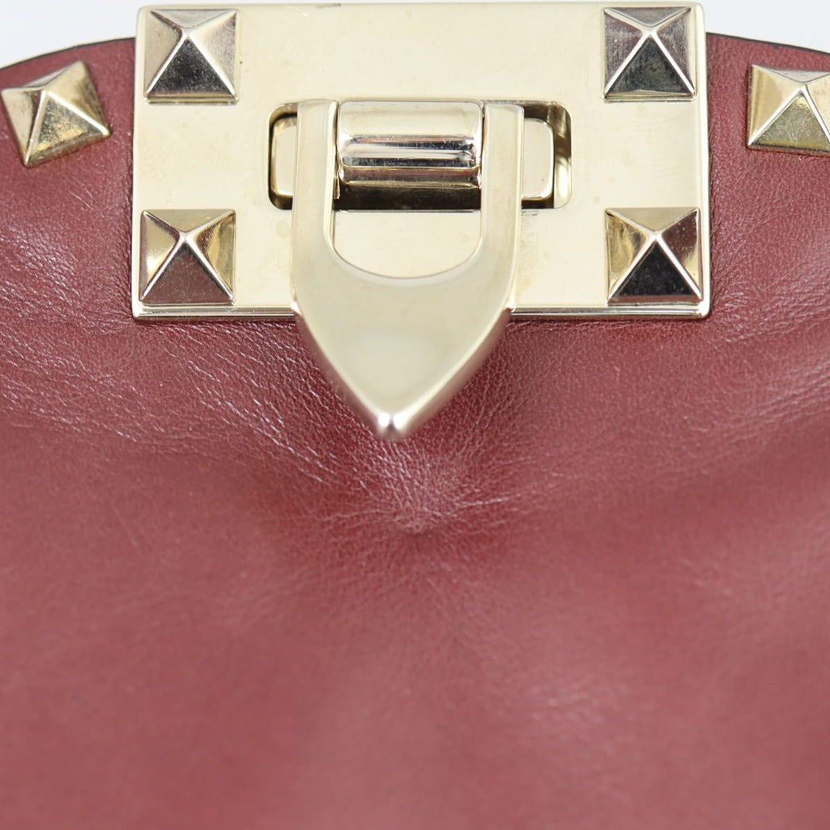 Valentino Rockstud Tall Tote Hardware
