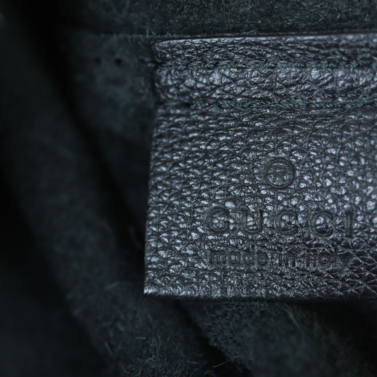 Gucci Logo Print Leather Pouch Stamp
