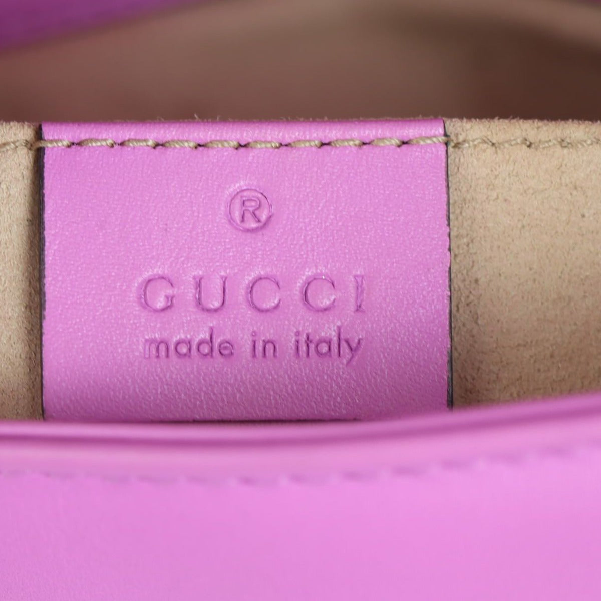 Gucci GG Marmont Matelasse Mini Shoulder Bag Stamp
