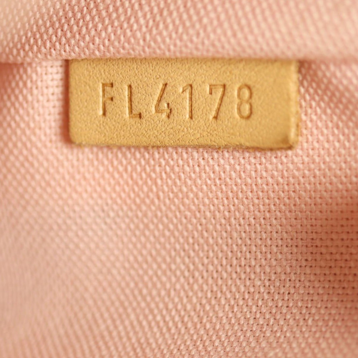 Louis Vuitton Croisette Damier Azur Date code
