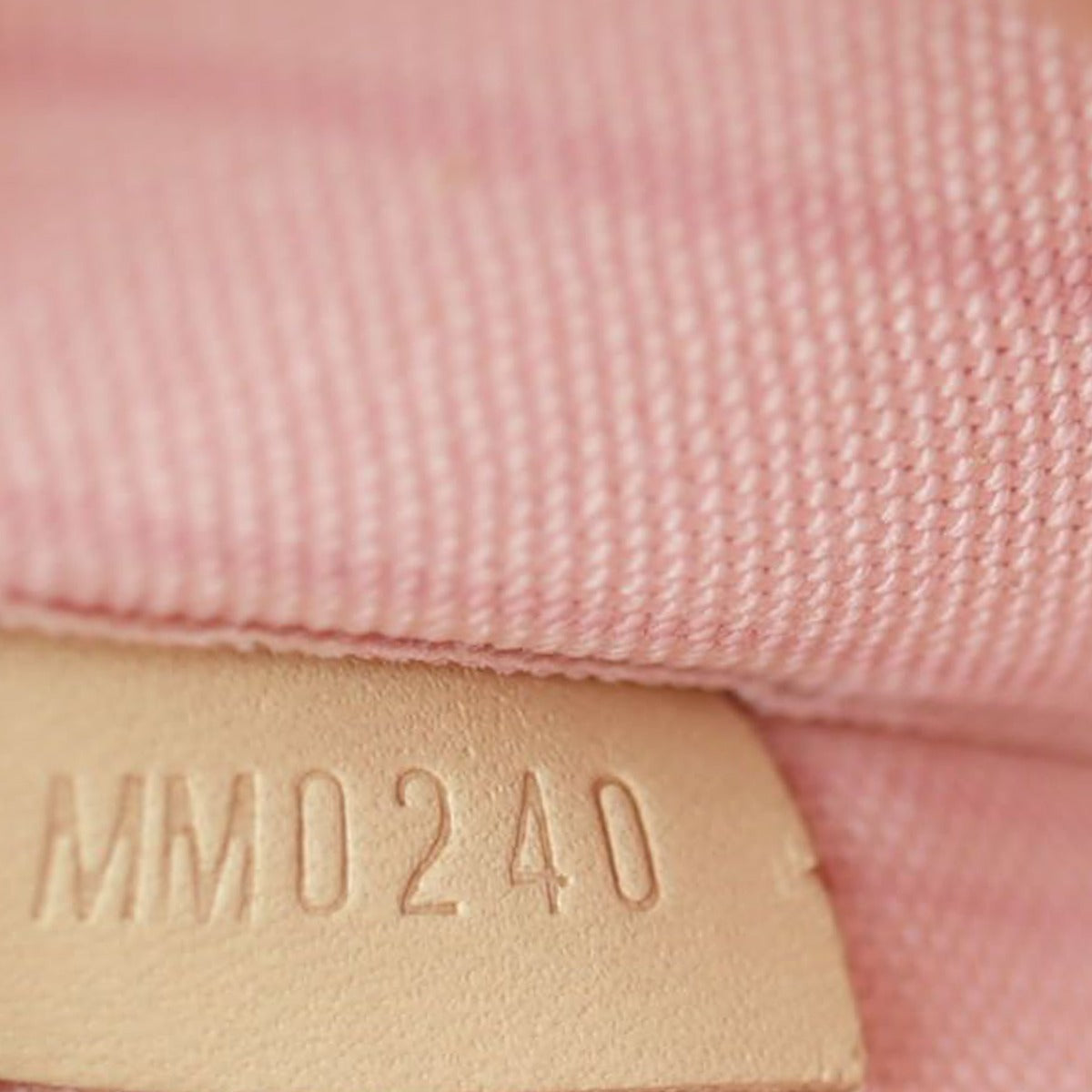 Louis Vuitton Neverfull MM Damier Azur Date code
