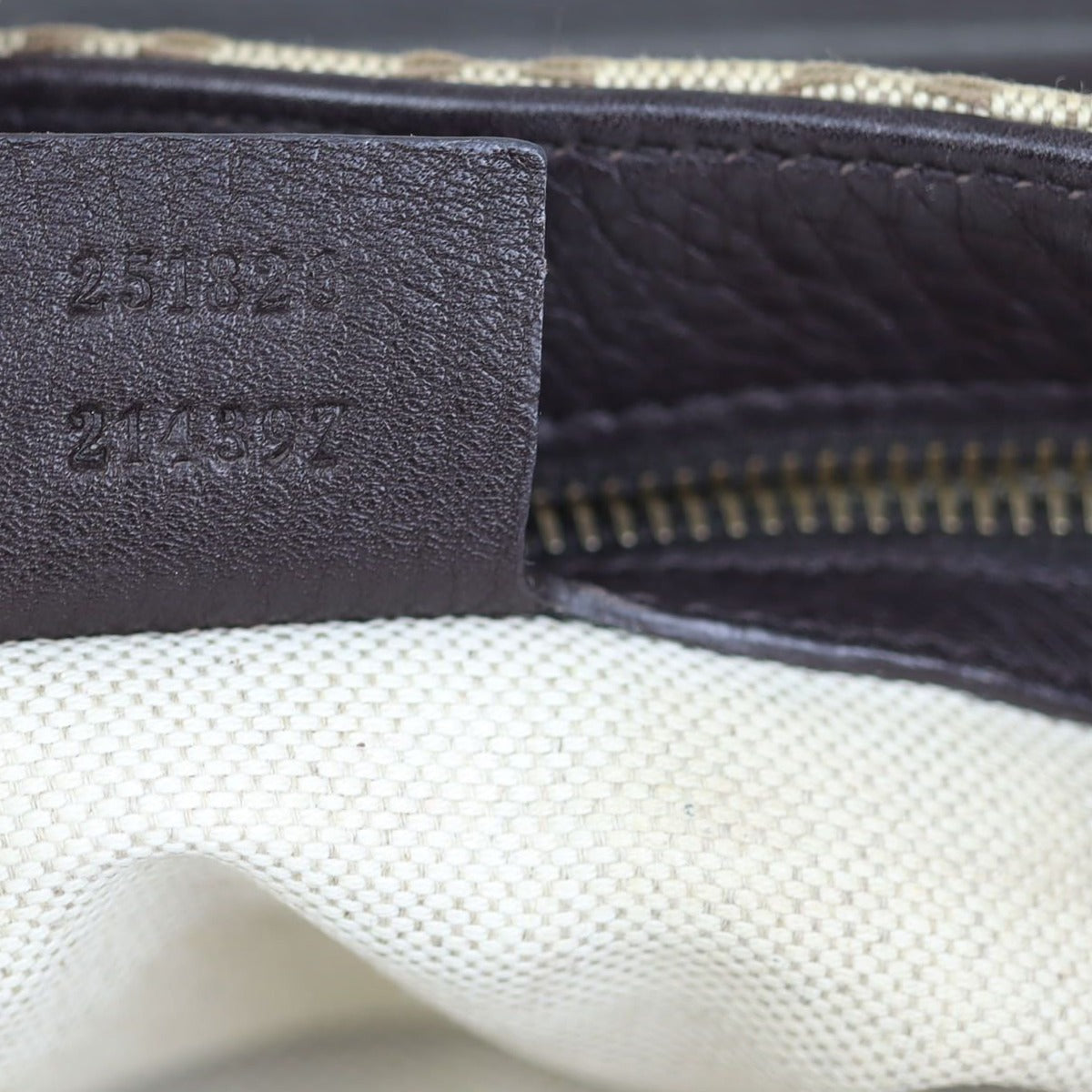 Gucci 1973 Canvas Flap Bag Date code
