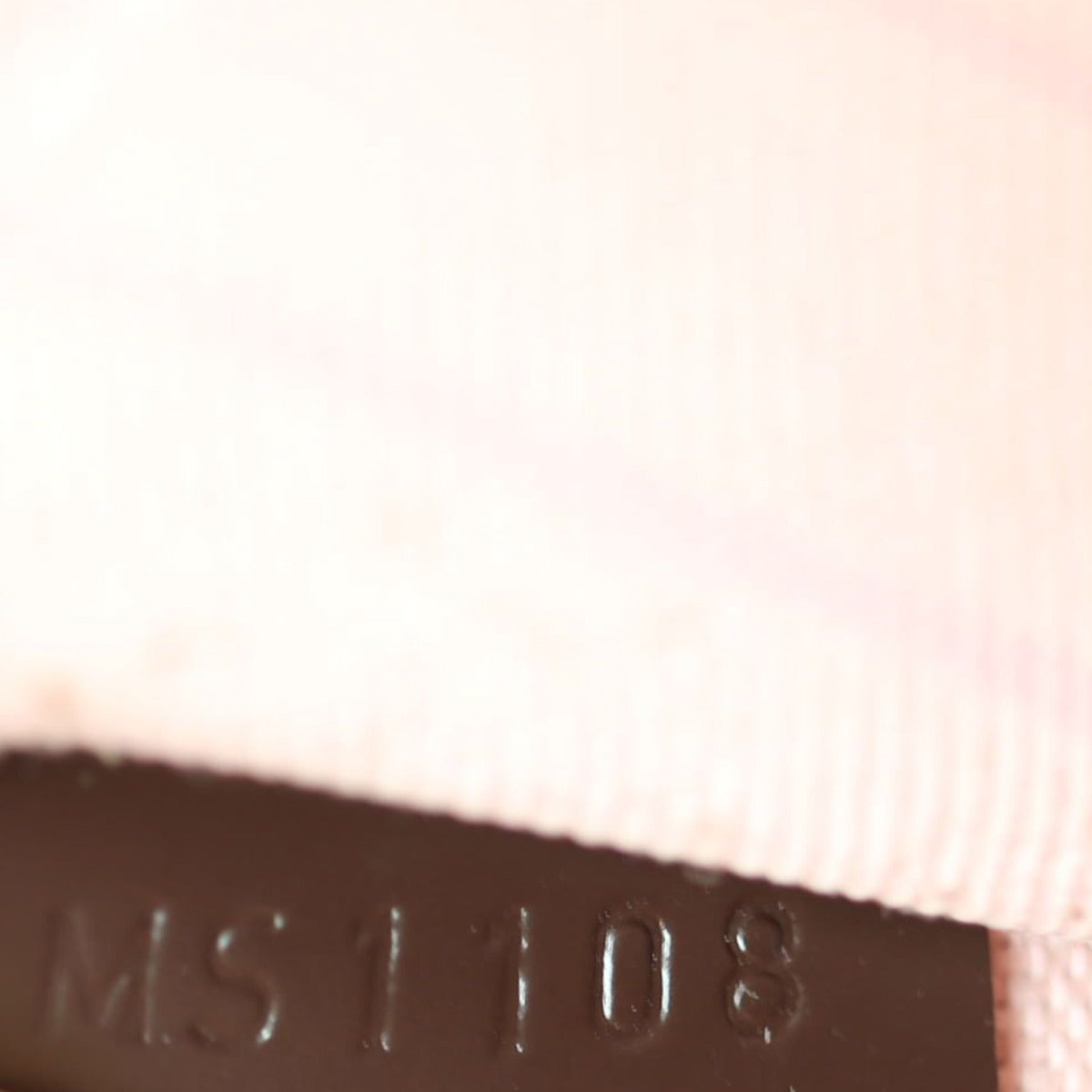 Louis Vuitton Neverfull Pochette Damier Ebene Date code
