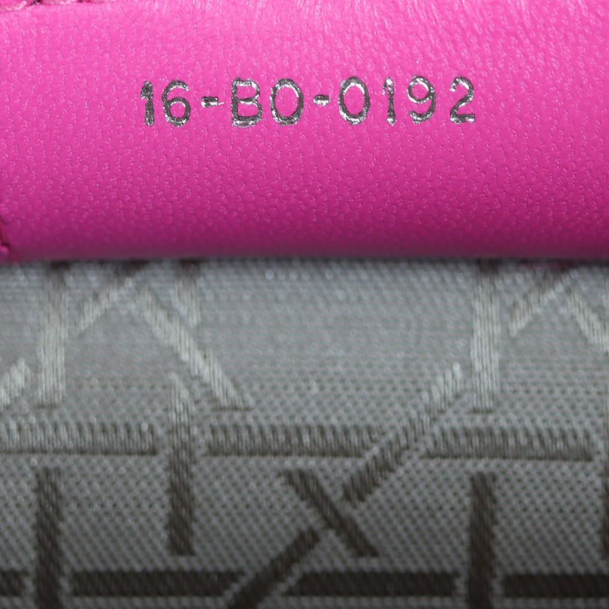 Dior Lady Dior Medium Date code

