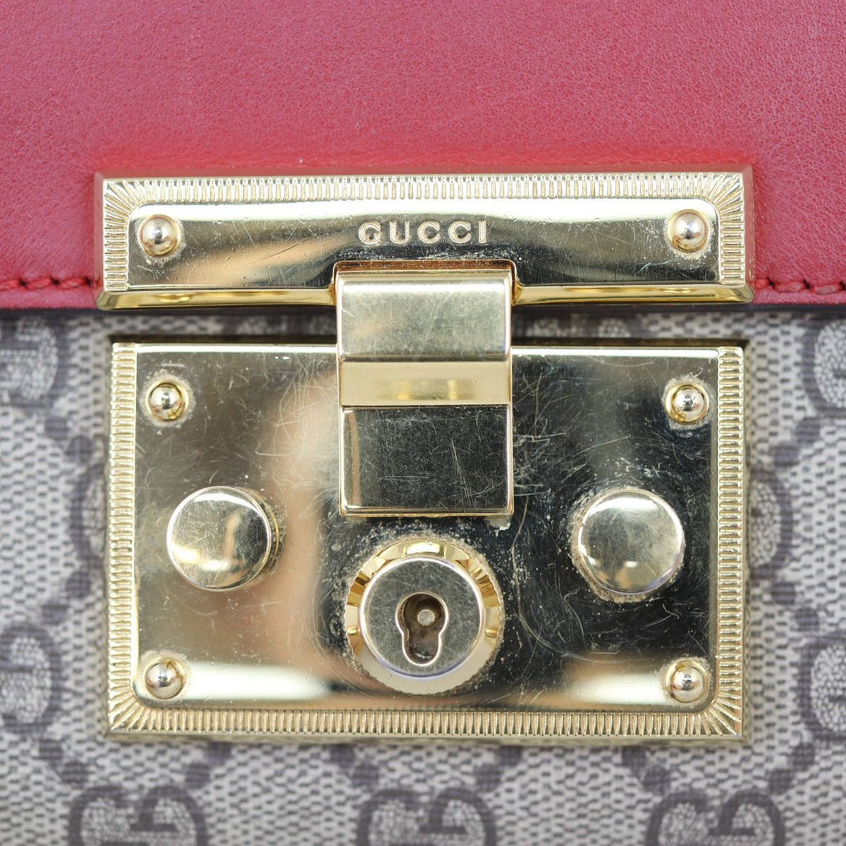 Gucci GG Supreme Padlock Small Bag Hardware
