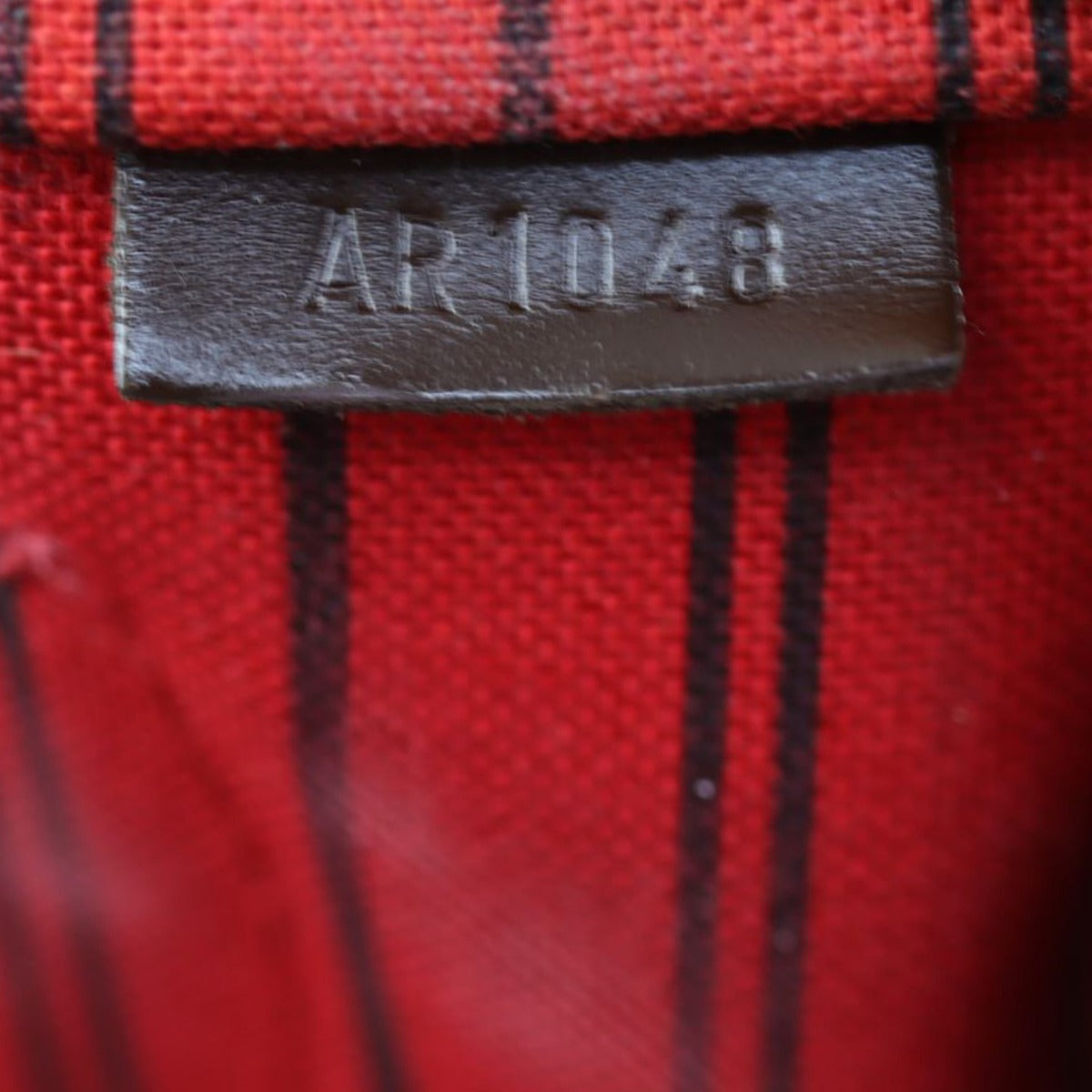 Louis Vuitton Neverfull MM Damier Ebene Date code
