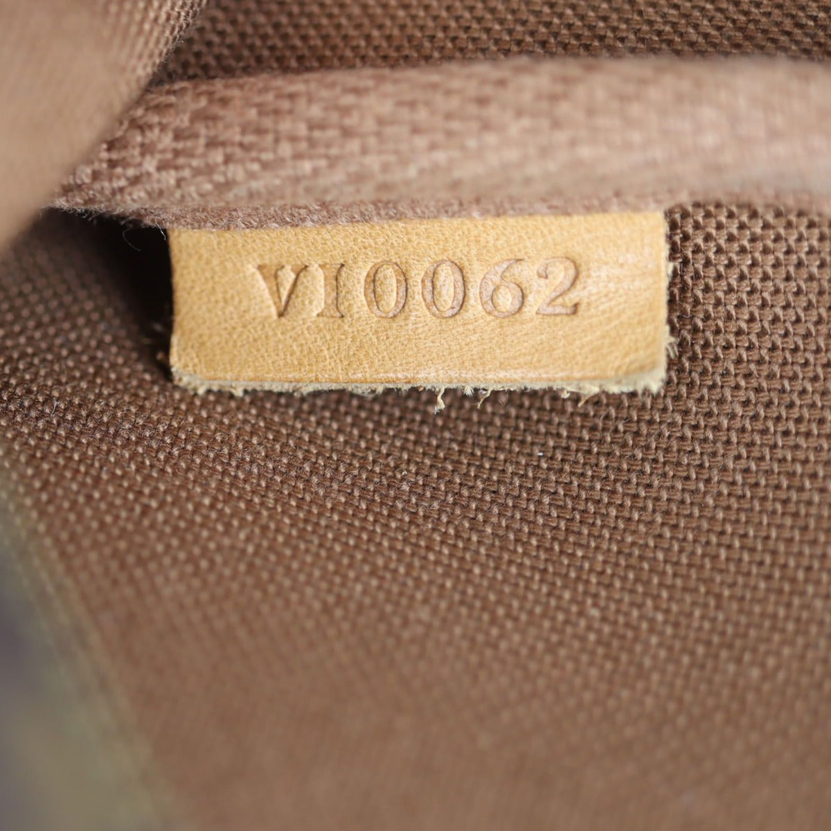 Louis Vuitton Pochette Accessories Monogram Long Strap Date code
